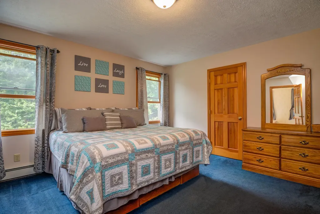 72 Bean Road Buckfield ME 04220