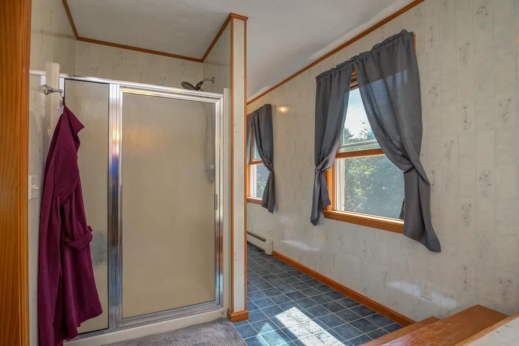 72 Bean Road Buckfield ME 04220