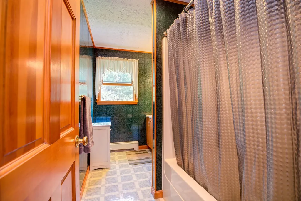 72 Bean Road Buckfield ME 04220