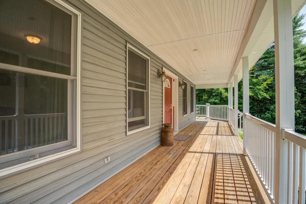 72 Bean Road Buckfield ME 04220