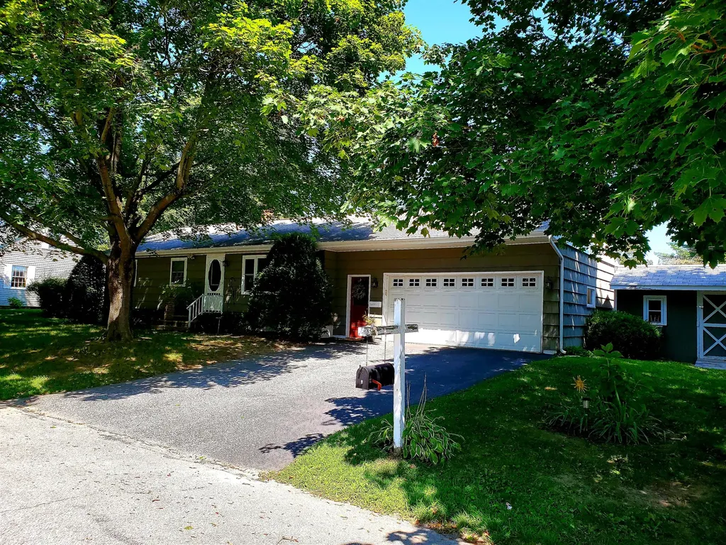 6 Donnelly Street Lewiston ME 04240