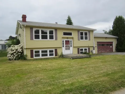 22 Bobby Street Lewiston ME 04240