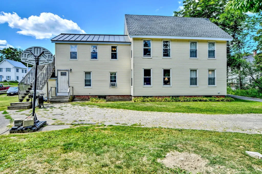 3 Townsend Place Gardiner ME 04345