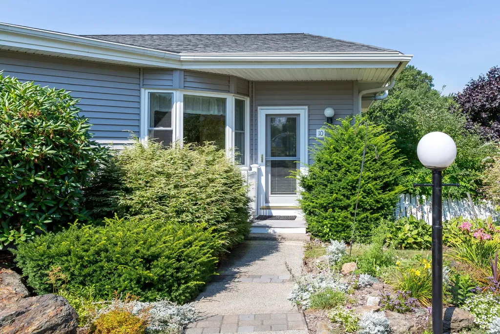 10 Sandpiper Cove Scarborough ME 04074