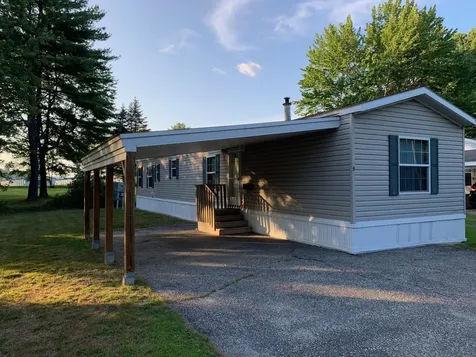 5 Robitaille Circle Lewiston ME 04240