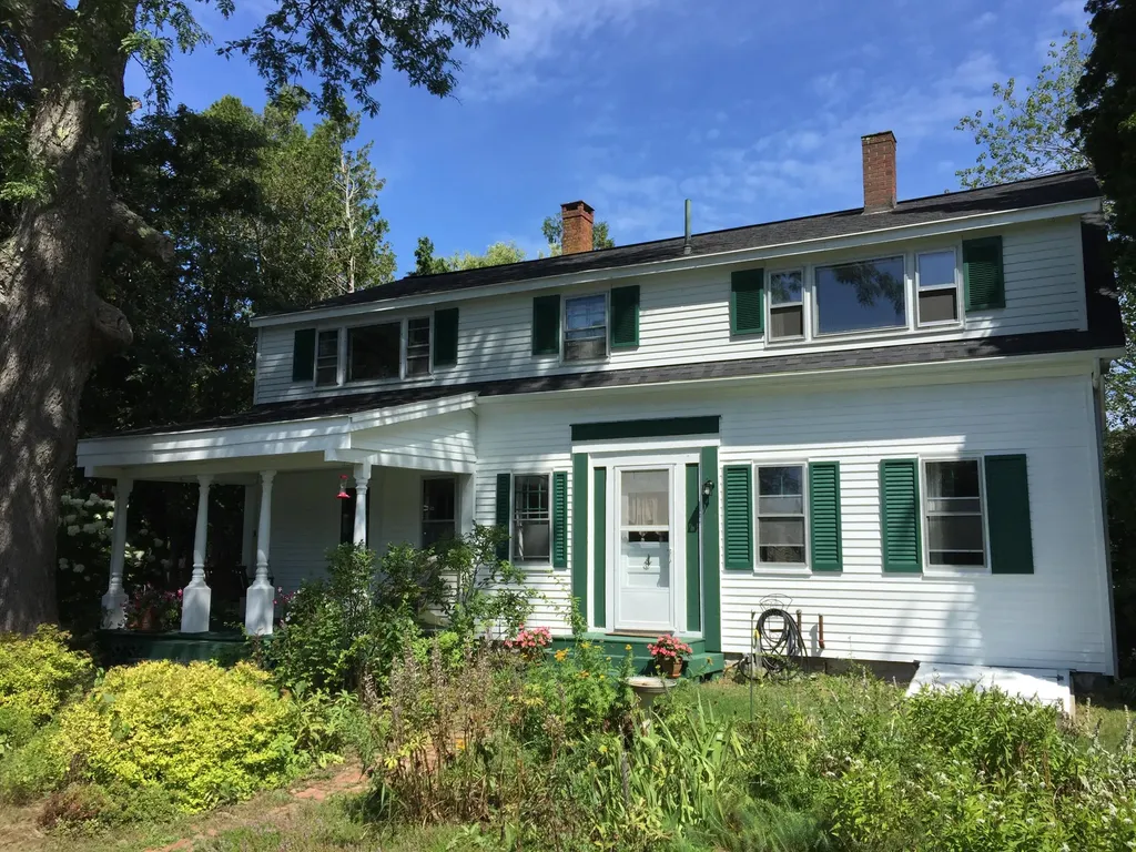 100 Beechwood Street Thomaston ME 04861