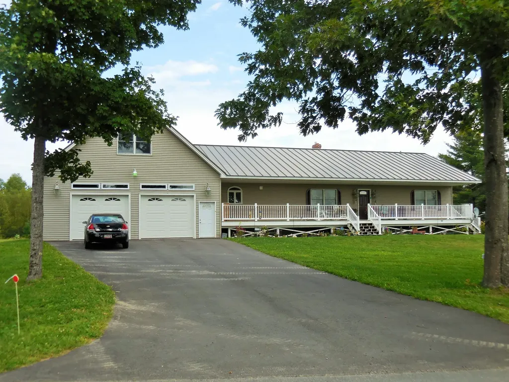 642 Ridge Road Plymouth ME 04969