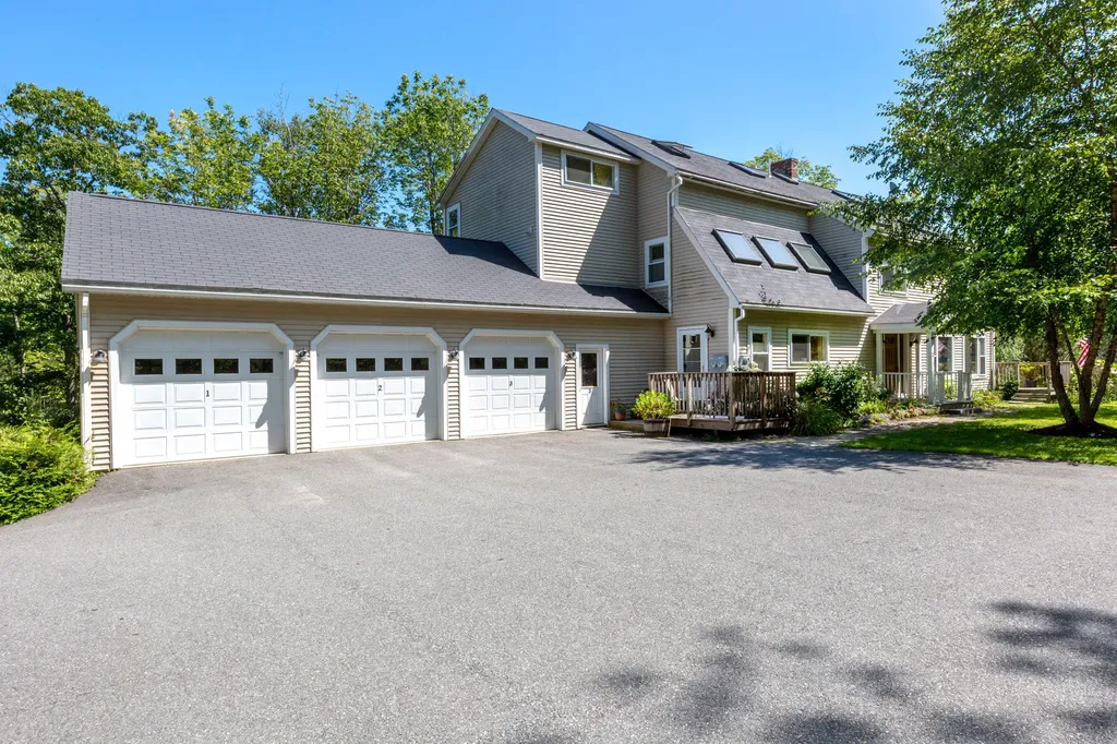 5 Hillside Place Boothbay ME 04537