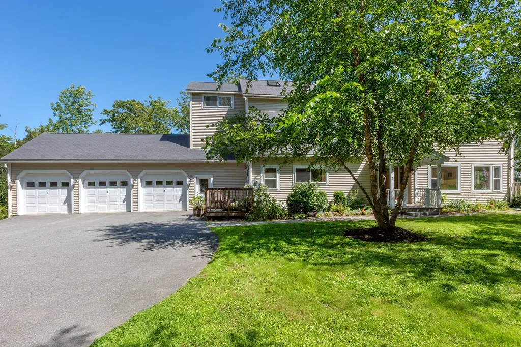 5 Hillside Place Boothbay ME 04537