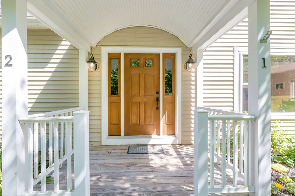 5 Hillside Place Boothbay ME 04537