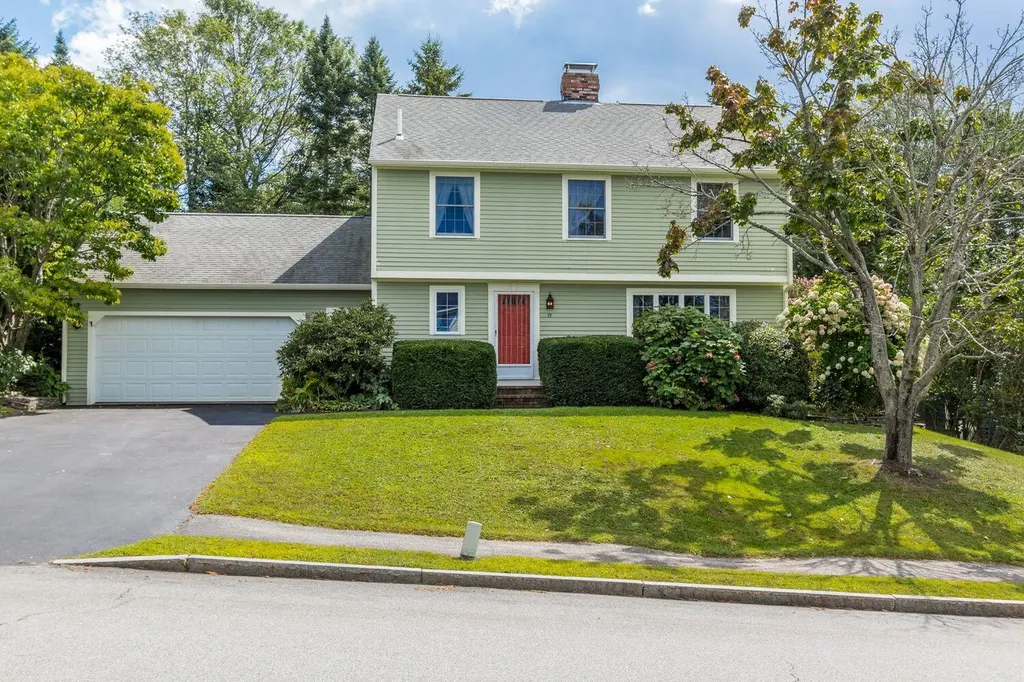 72 Deering Run Drive Portland ME 04103