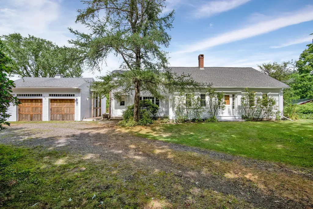 9 Fortin Avenue Lisbon ME 04250