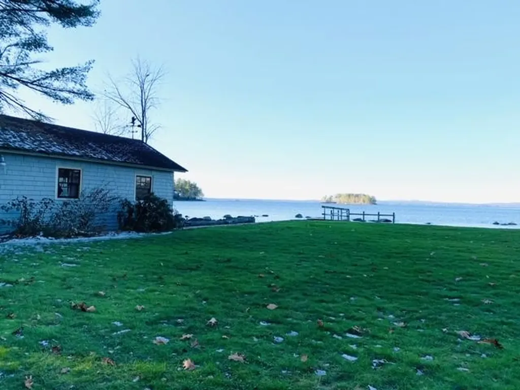 36 Murch Landing Road Raymond ME 04071