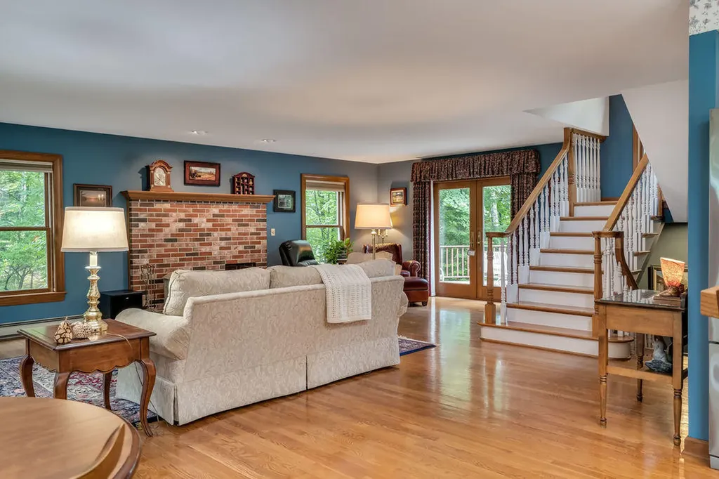 11 Cardinal Lane Windham ME 04062