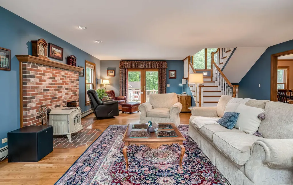 11 Cardinal Lane Windham ME 04062