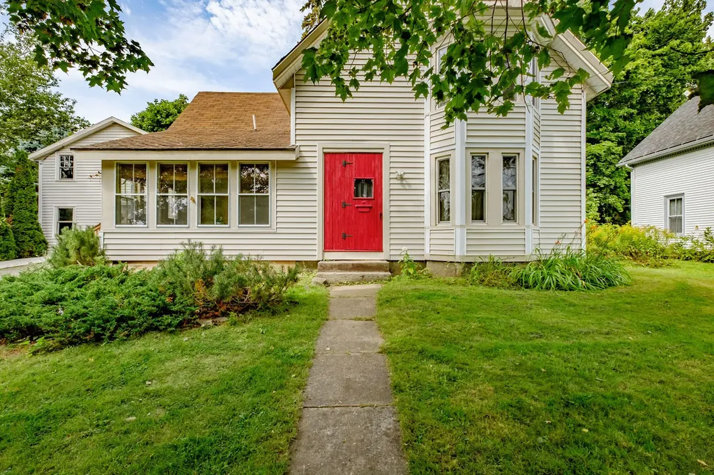 50 Oliver Street Rockland ME 04841