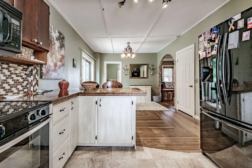 50 Oliver Street Rockland ME 04841