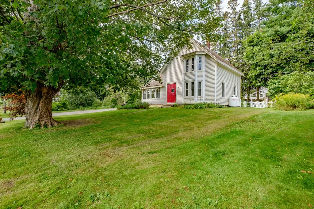 50 Oliver Street Rockland ME 04841