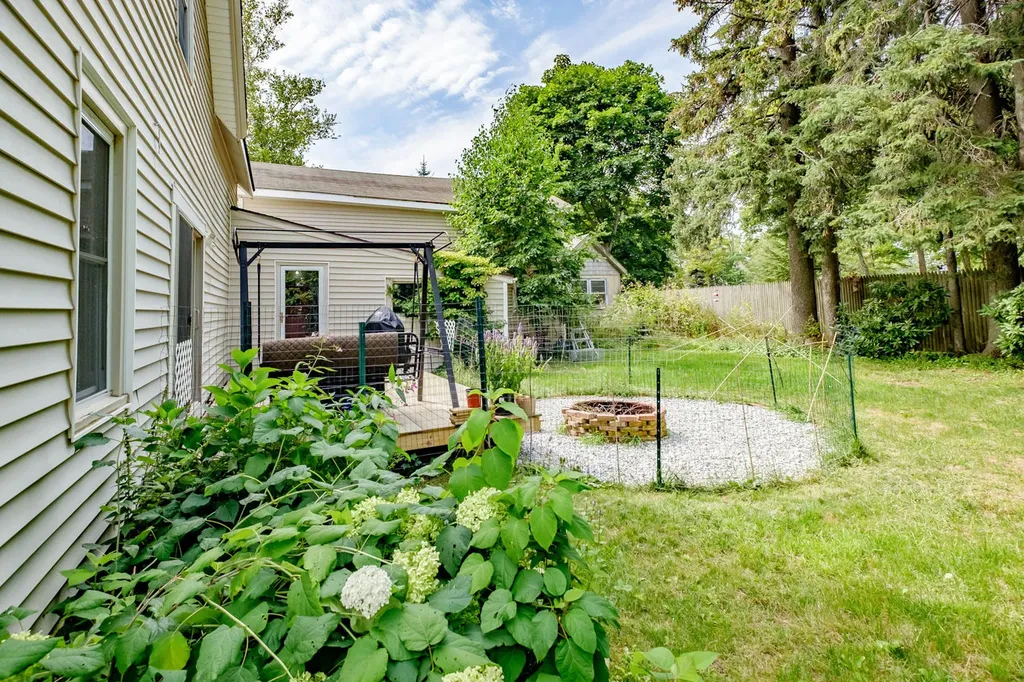 50 Oliver Street Rockland ME 04841