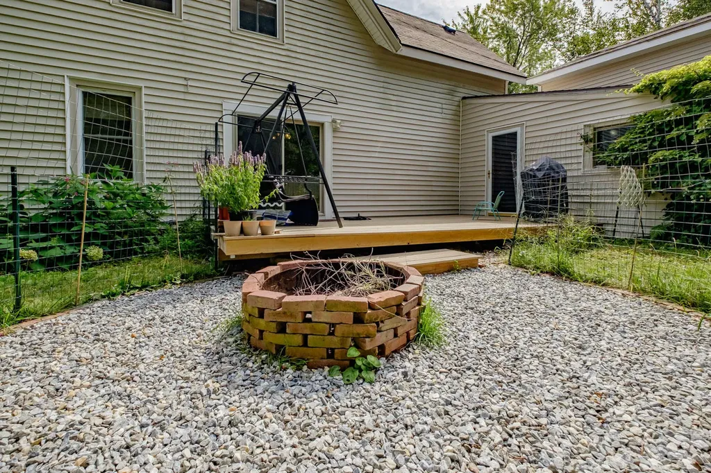 50 Oliver Street Rockland ME 04841