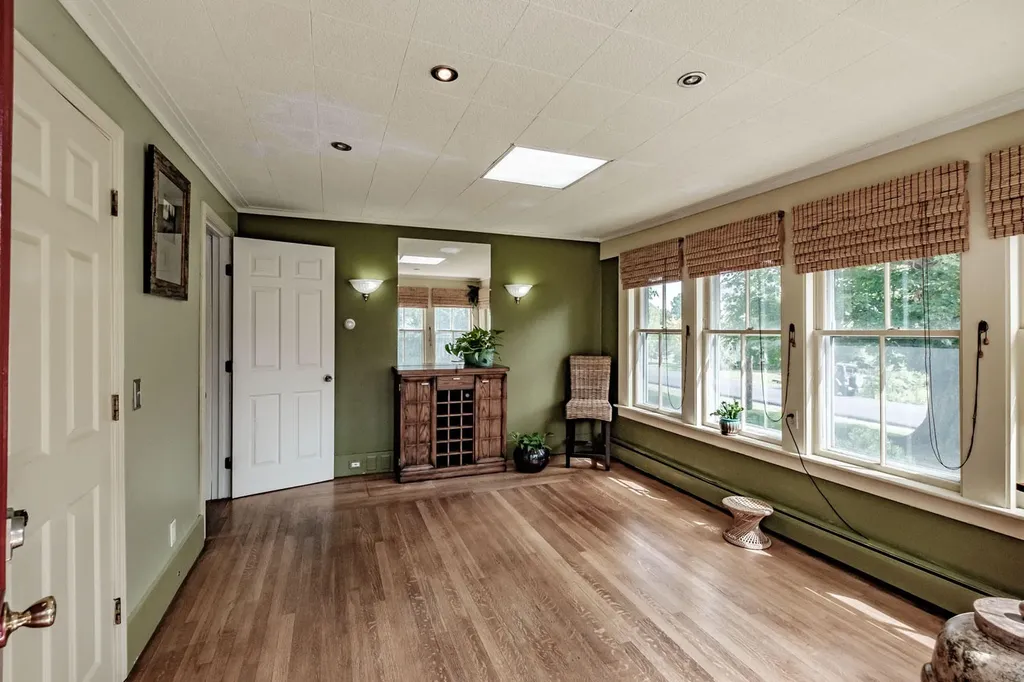 50 Oliver Street Rockland ME 04841