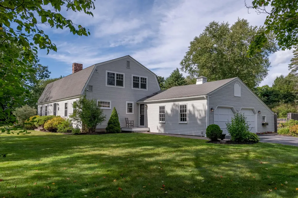 7 Mast Lane Yarmouth ME 04096
