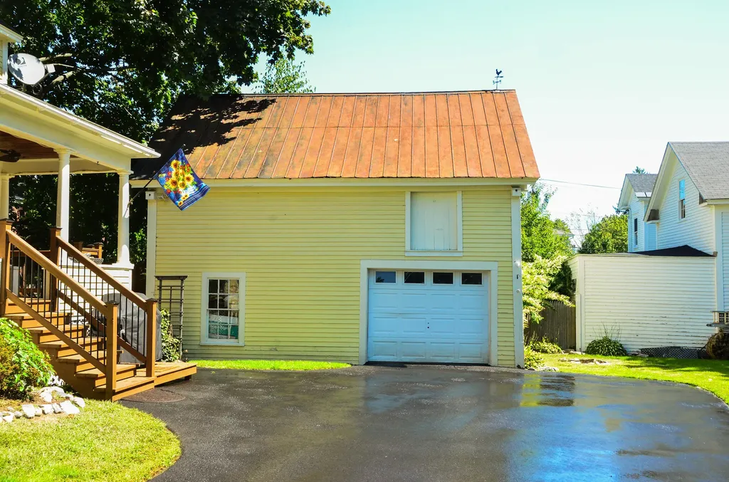 7 Melville Street Augusta ME 04330
