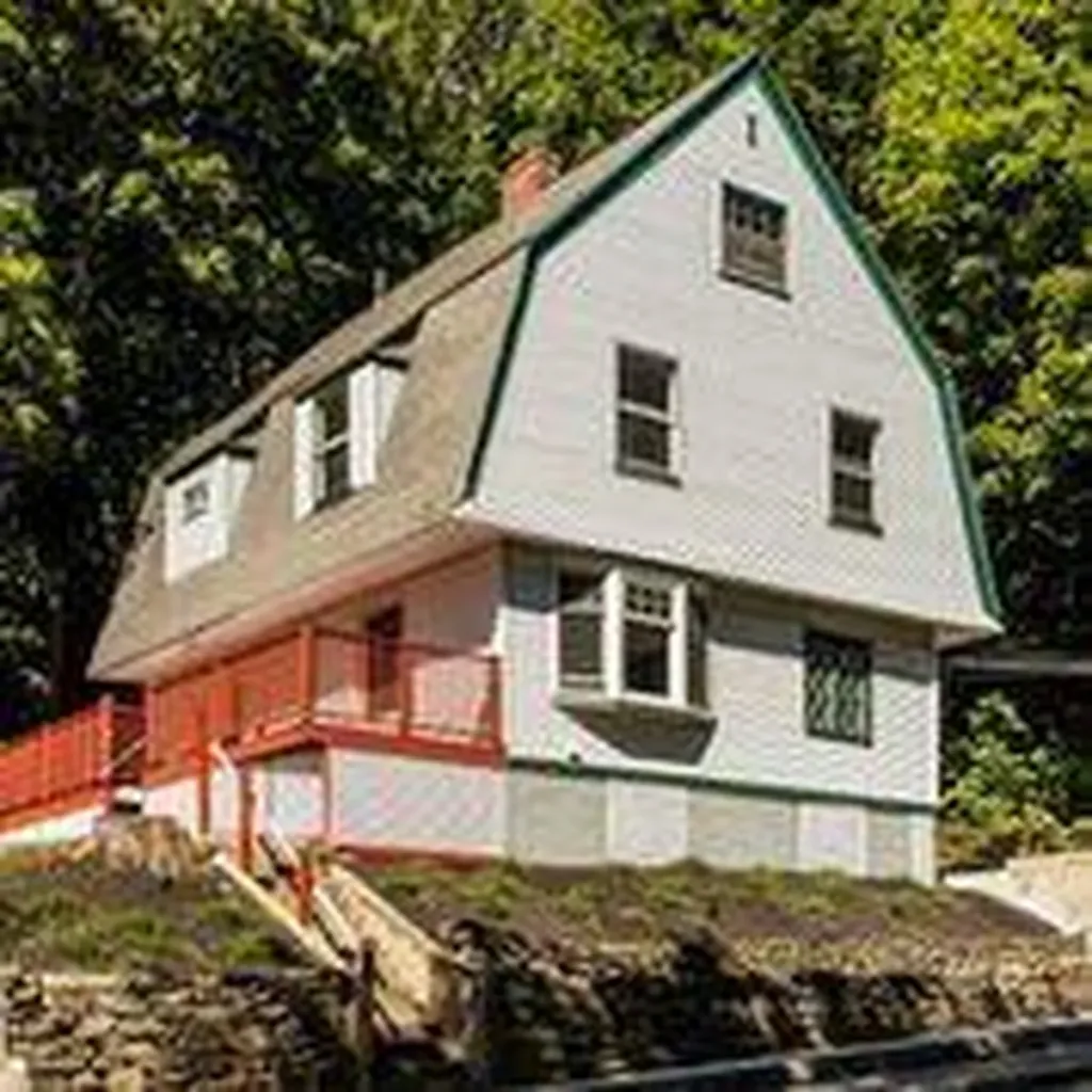 26 Highland Avenue Auburn ME 04210