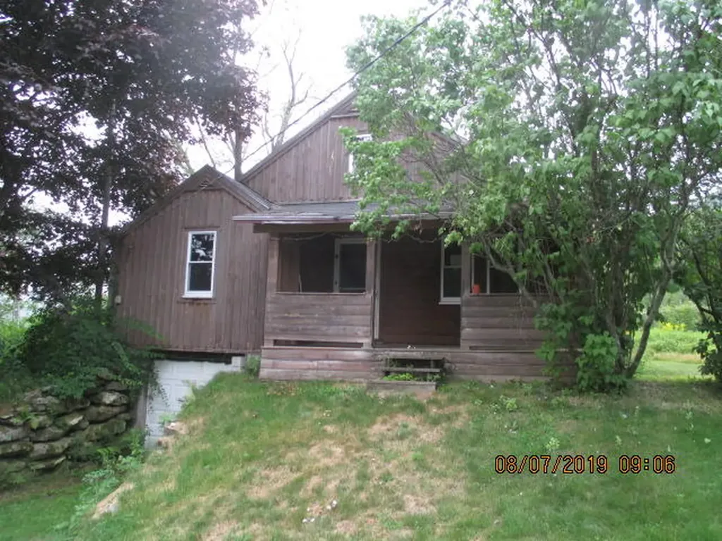 928 Hunts Corner Road Albany Twp ME 04217