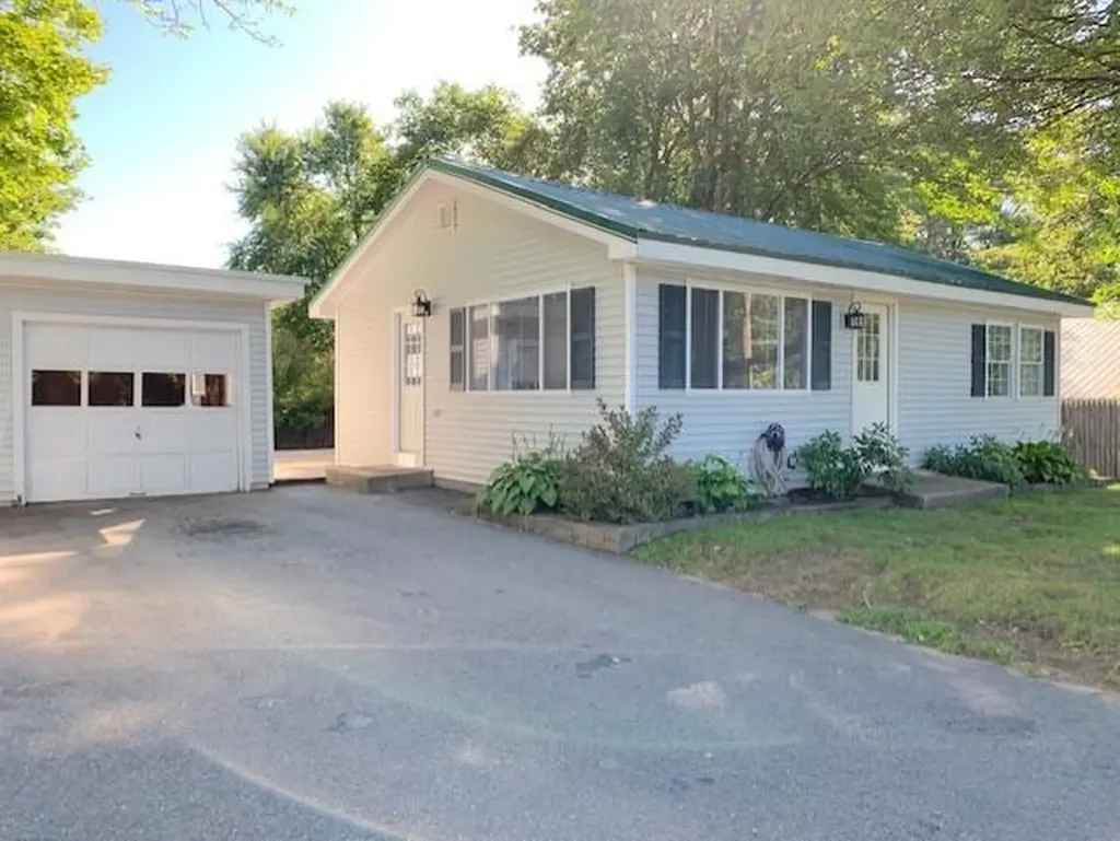 402 Lisbon Street Lisbon ME 04250