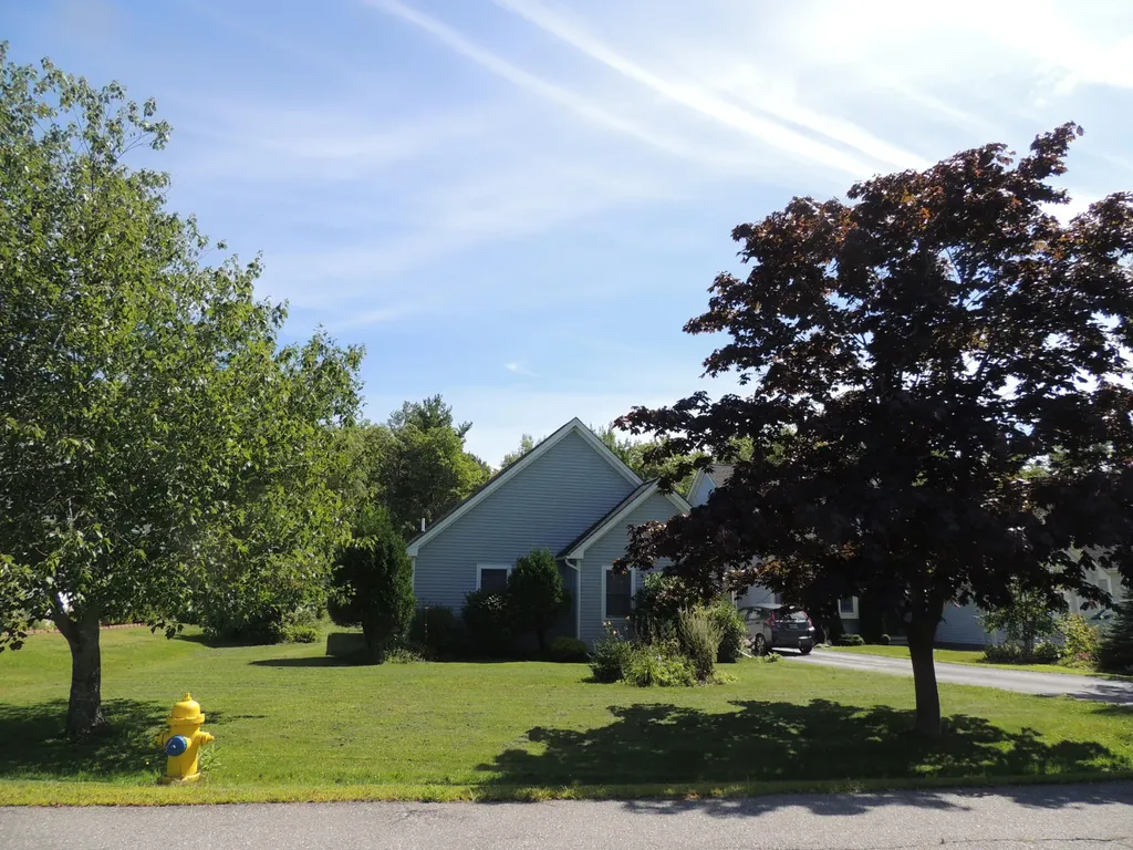 9 Schooner Drive Rockland ME 04841