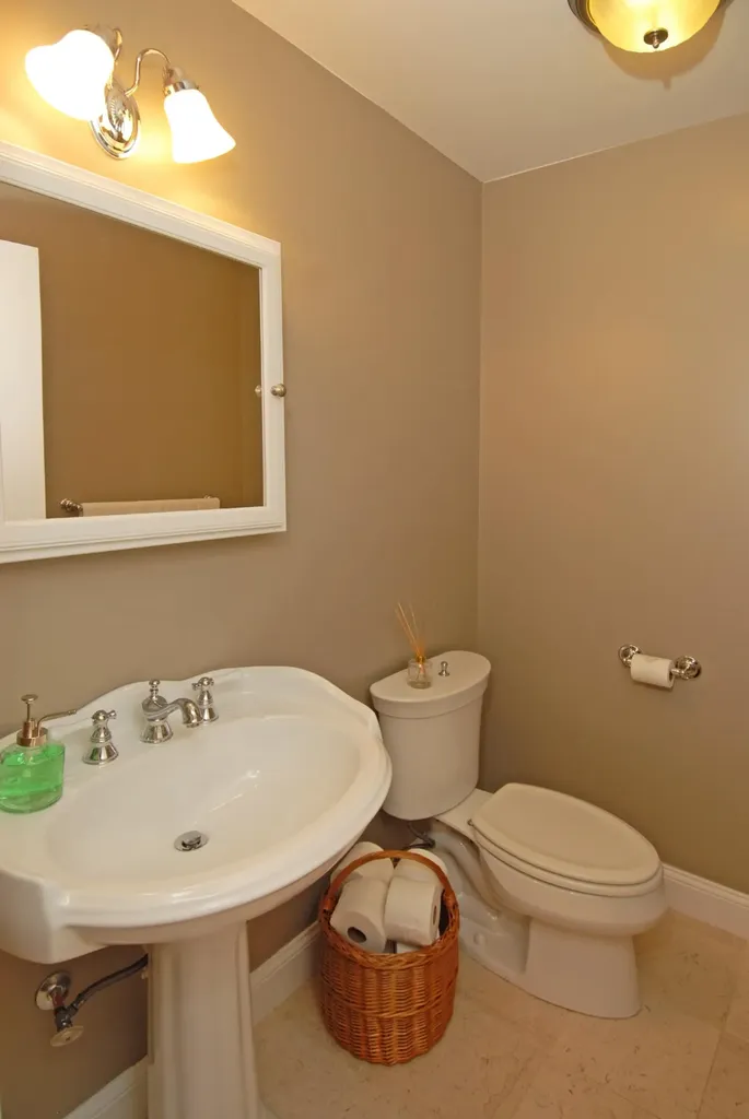 11 Darcys Run Arundel ME 04046