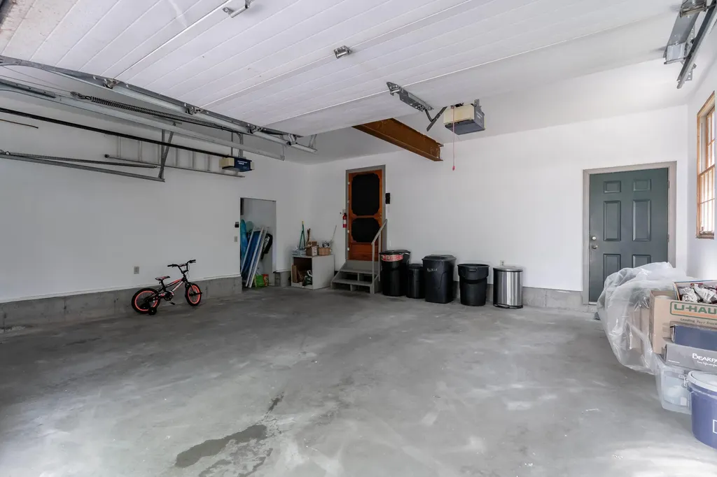 17 White Rock Drive Falmouth ME 04105