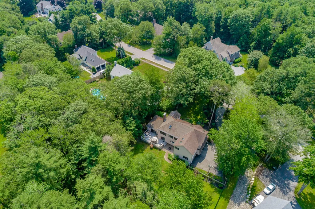 17 White Rock Drive Falmouth ME 04105