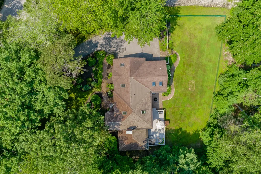 17 White Rock Drive Falmouth ME 04105