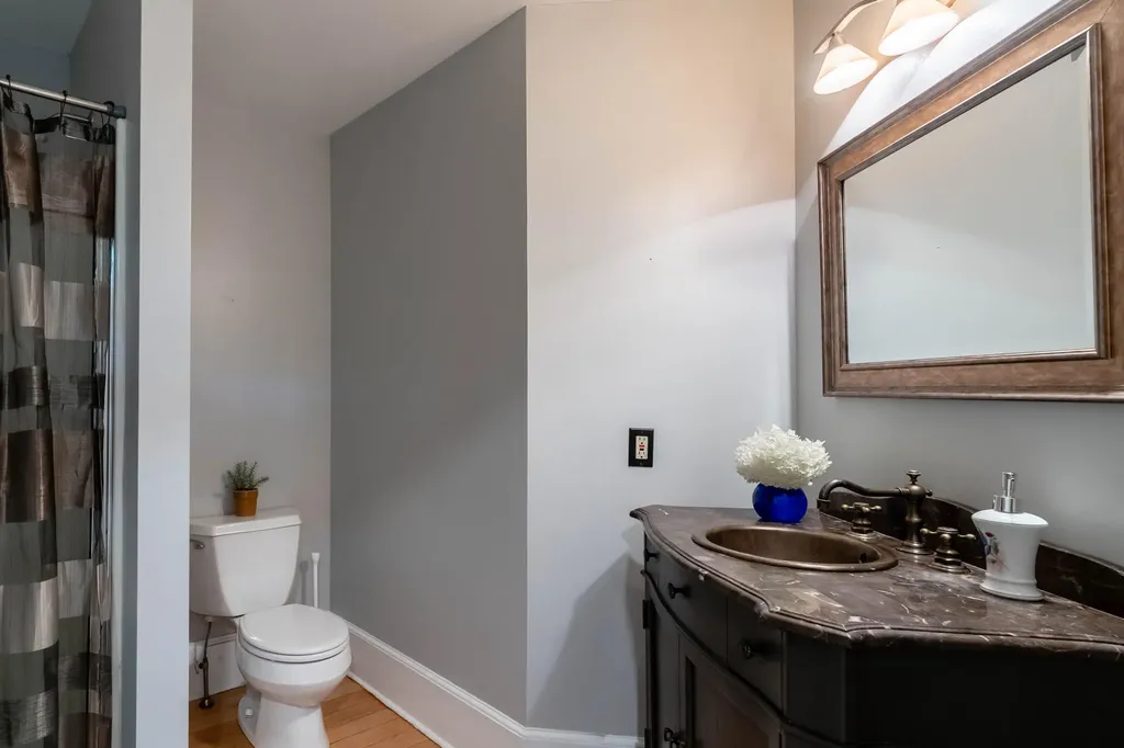 17 White Rock Drive Falmouth ME 04105