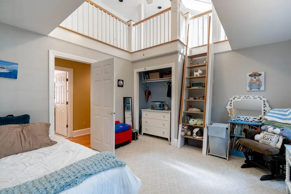 17 White Rock Drive Falmouth ME 04105
