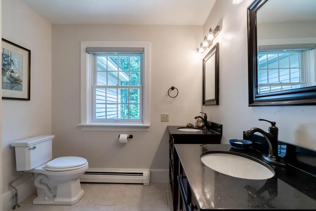 17 White Rock Drive Falmouth ME 04105