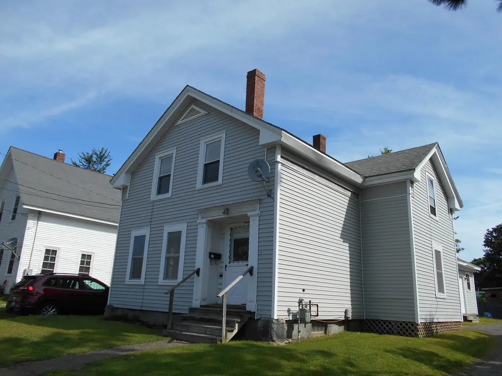36 Holyoke Street Brewer ME 04412
