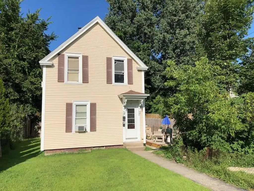 57 Whitney Street Auburn ME 04210