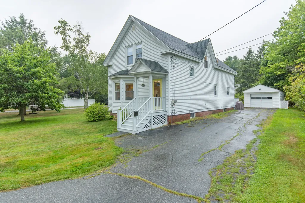174 Granite Street Biddeford ME 04005