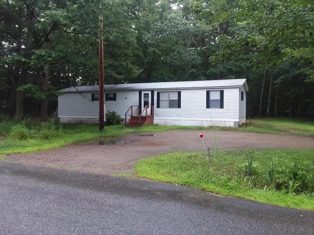 5 Fall Road Sanford ME 04073
