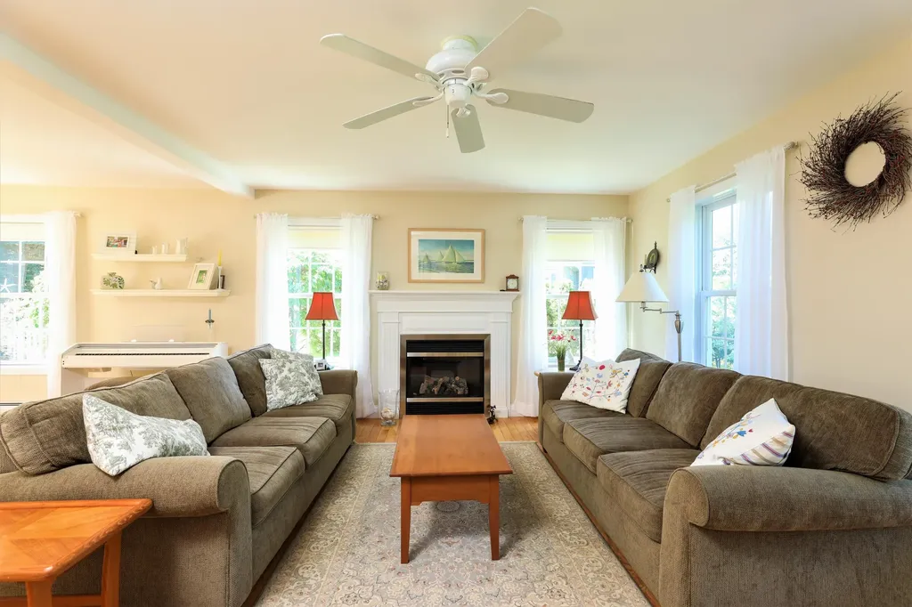 16 Heath Road Kennebunk ME 04043