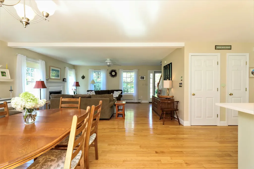16 Heath Road Kennebunk ME 04043