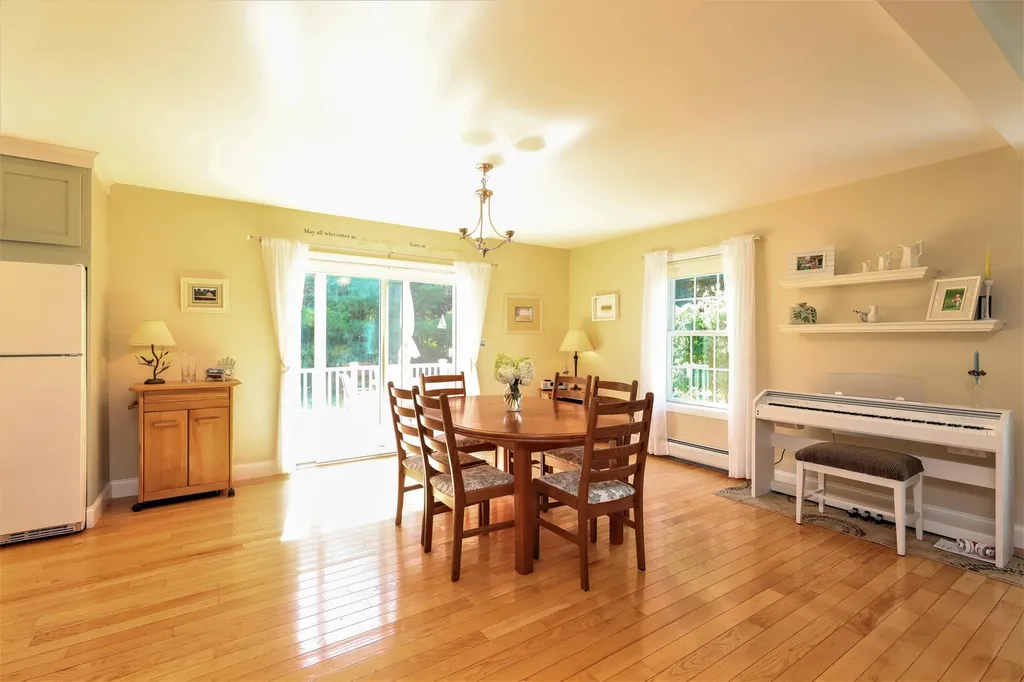 16 Heath Road Kennebunk ME 04043