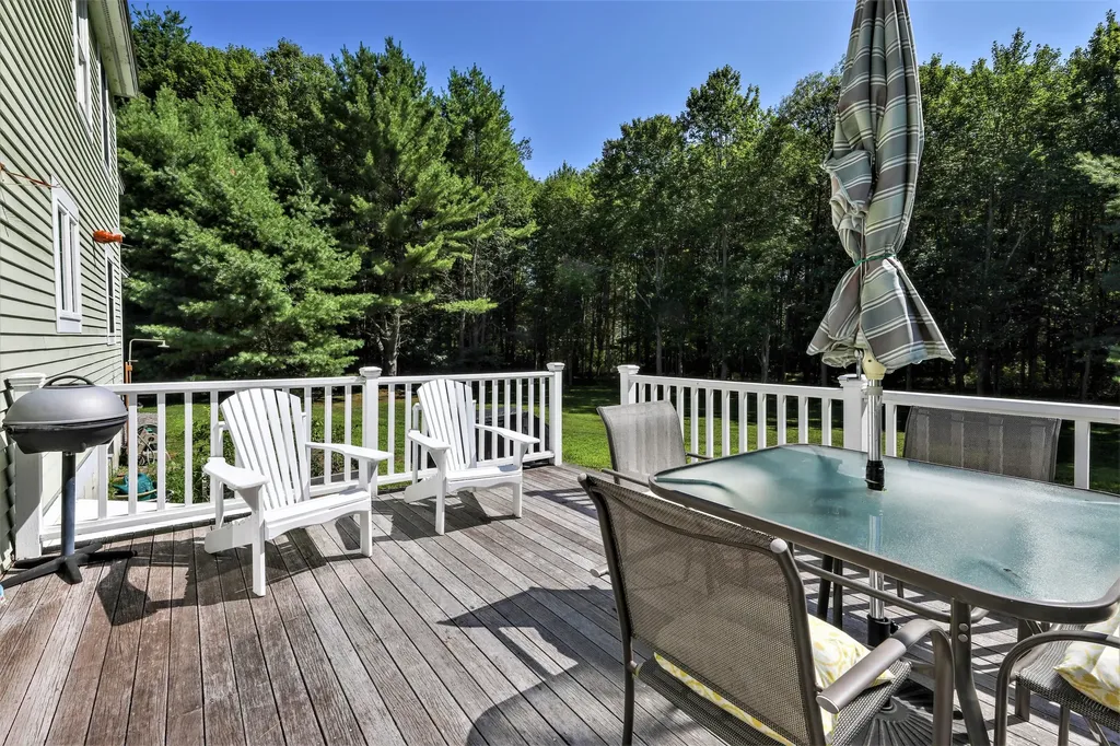 16 Heath Road Kennebunk ME 04043