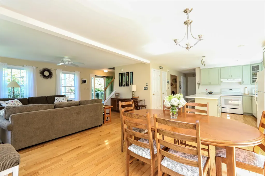 16 Heath Road Kennebunk ME 04043