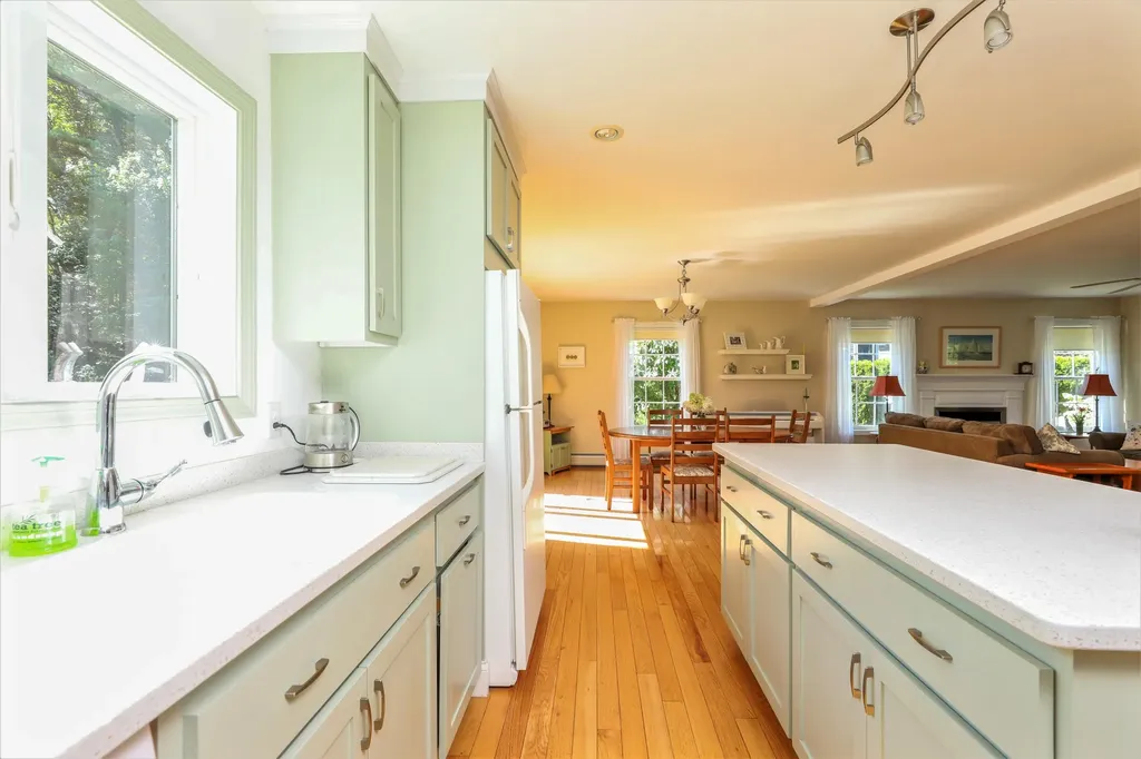 16 Heath Road Kennebunk ME 04043