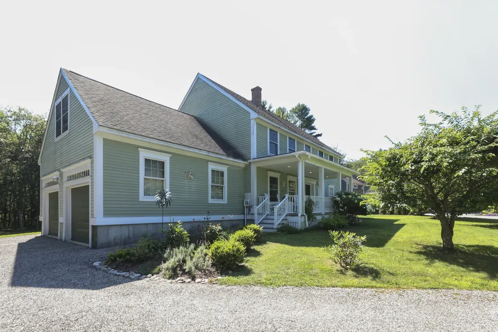 16 Heath Road Kennebunk ME 04043