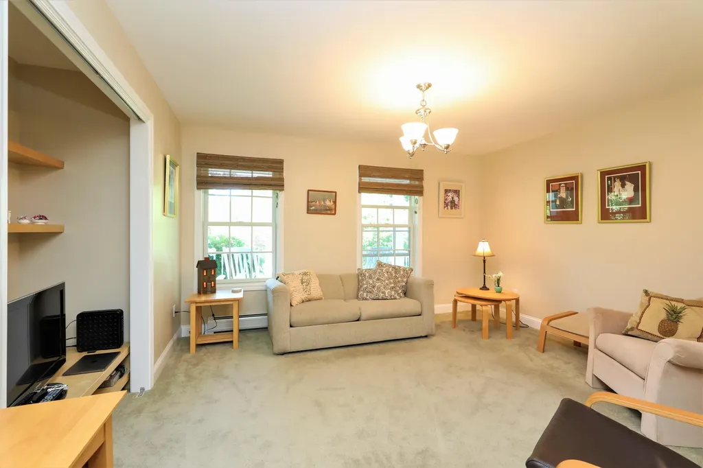 16 Heath Road Kennebunk ME 04043